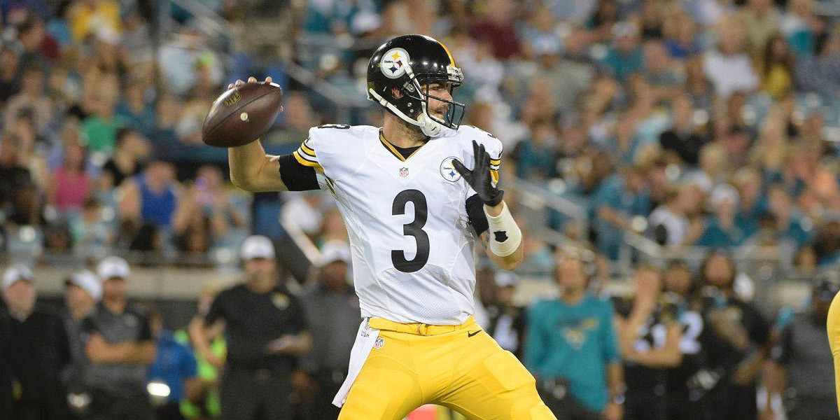 Steelers backup QB Landry Jones warms up against Patriots