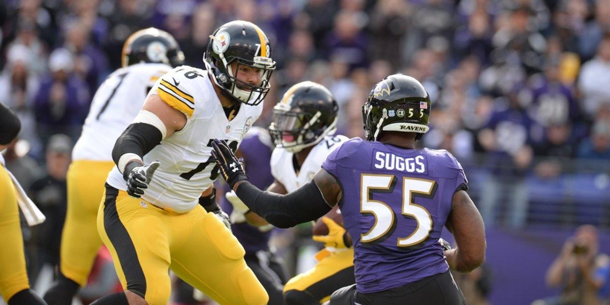 Steelers left tackle Alejandro Villanueva swats Terrell Suggs