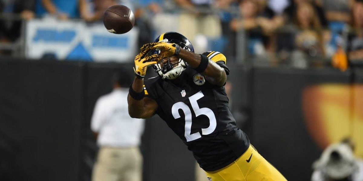 Steelers CB Artie Burns dives to break up a pass