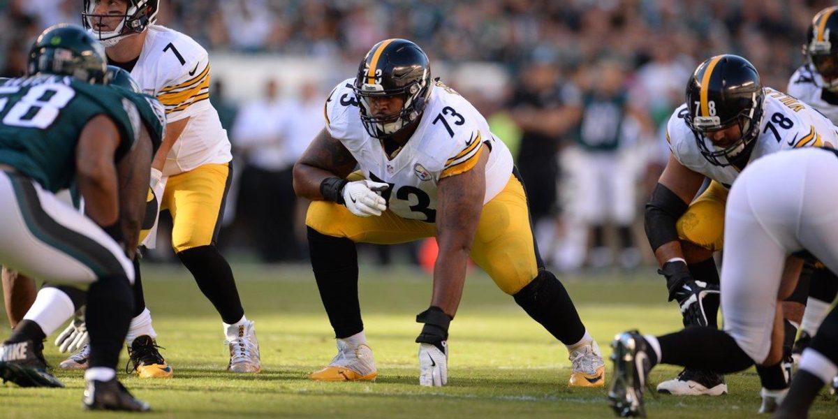 Steelers left guard Ramon Foster