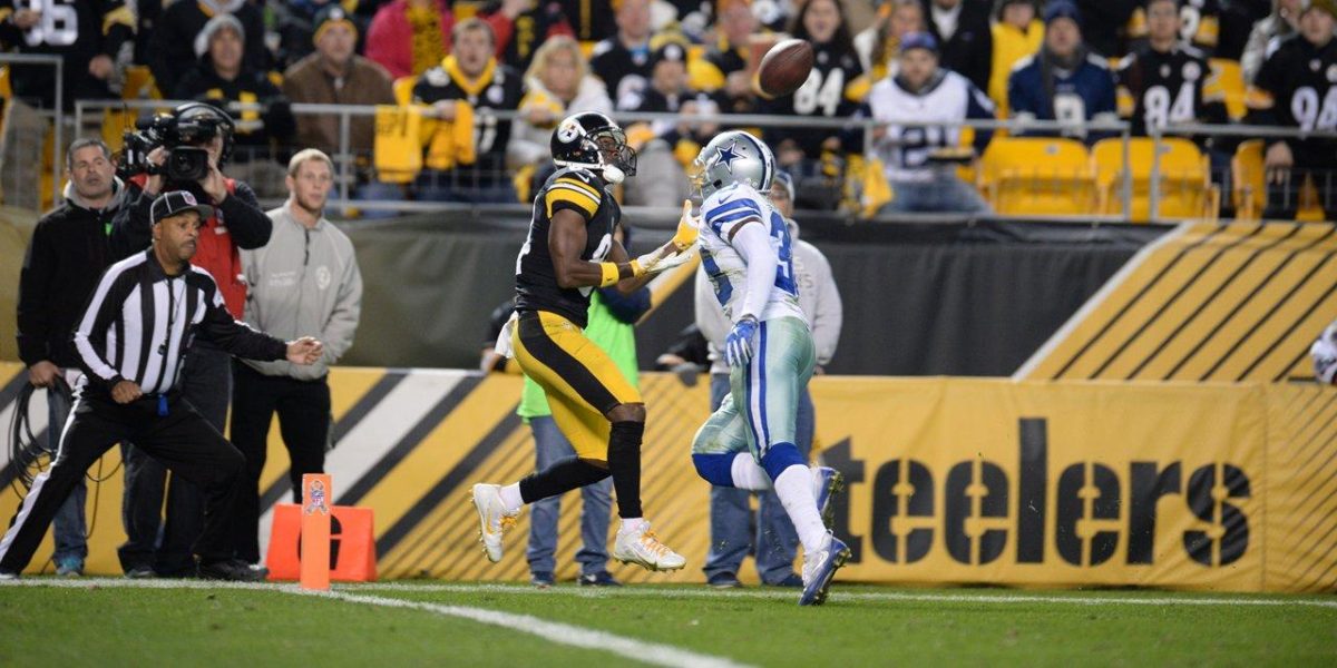 Pittsburgh Steelers WR Antonio Brown before an NFL game