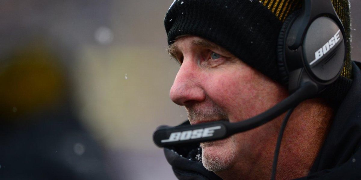 Pittsburgh Steelers defensive coordinator Kevin Butler