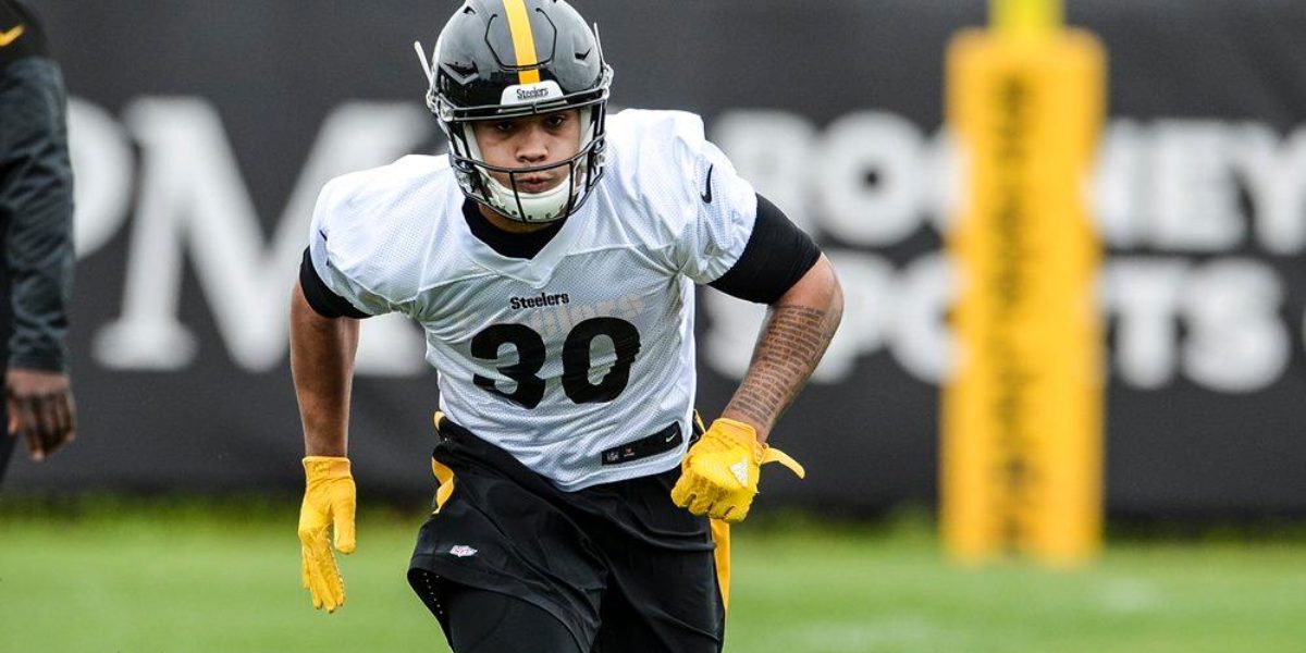 Pittsburgh Steelers running back James Conner