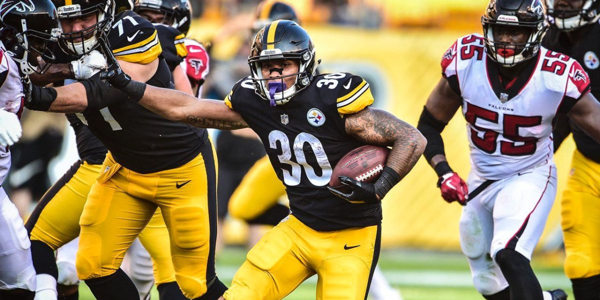 Pittsburgh Steelers running back James Conner