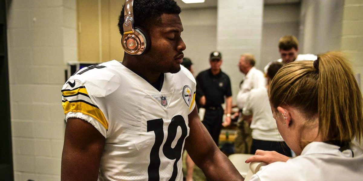 Pittsburgh Steelers wide receiver JuJu Smith-Schuser