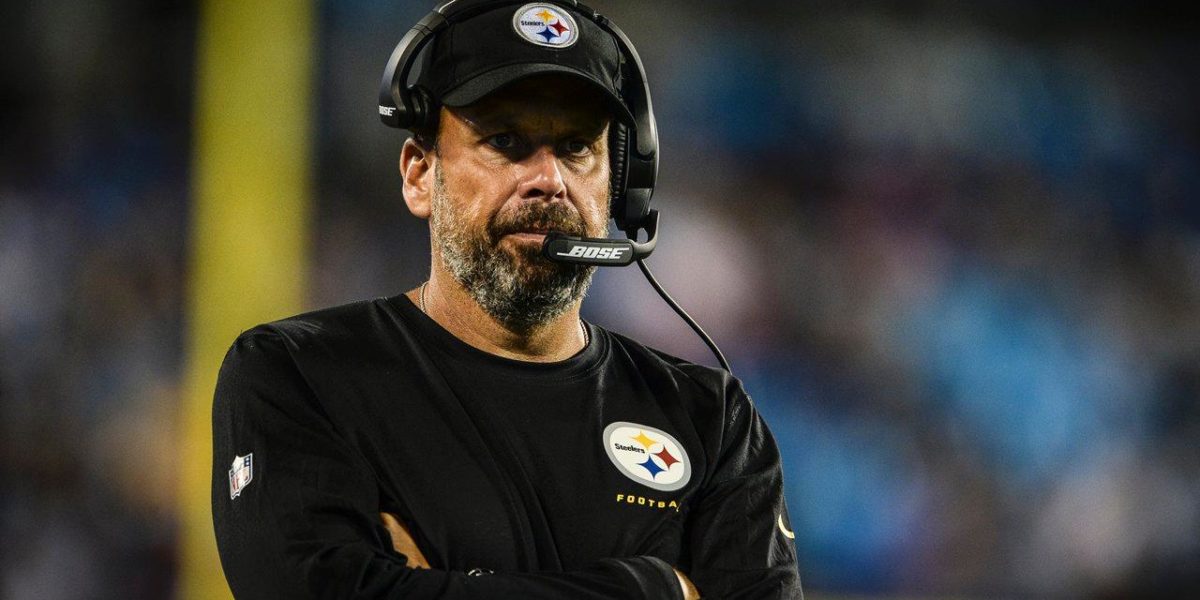 Steelers offensive coordinator Todd Haley