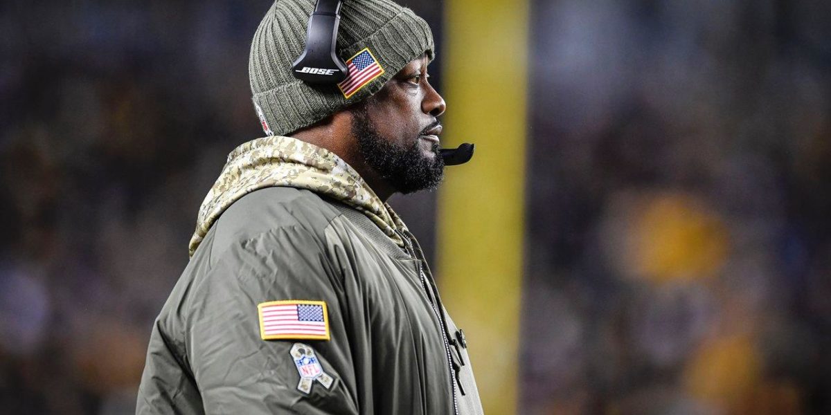 Pittsburgh Steelers head coach Mike Tomlin