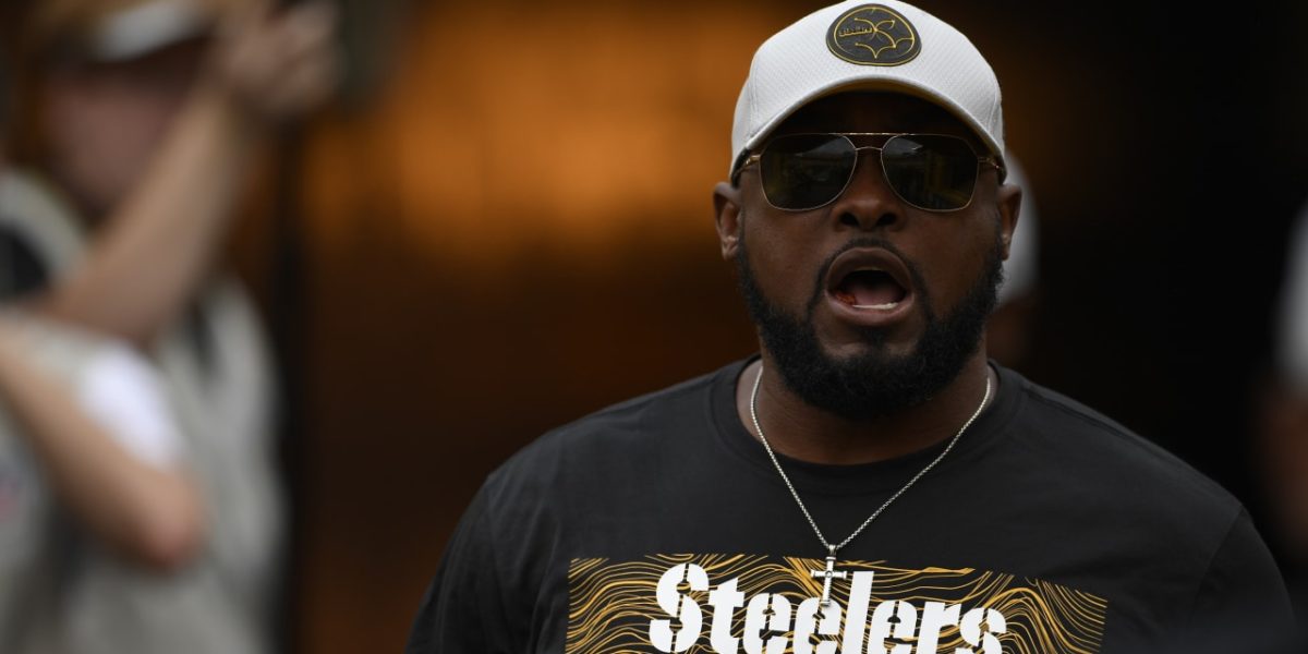 Pittsburgh Steelers head coach Mike Tomlin