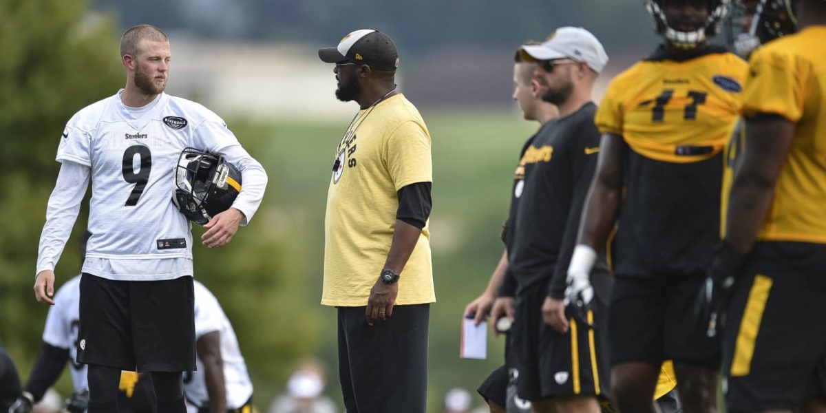 Pittsburgh Steelers head coach Mike Tomlin