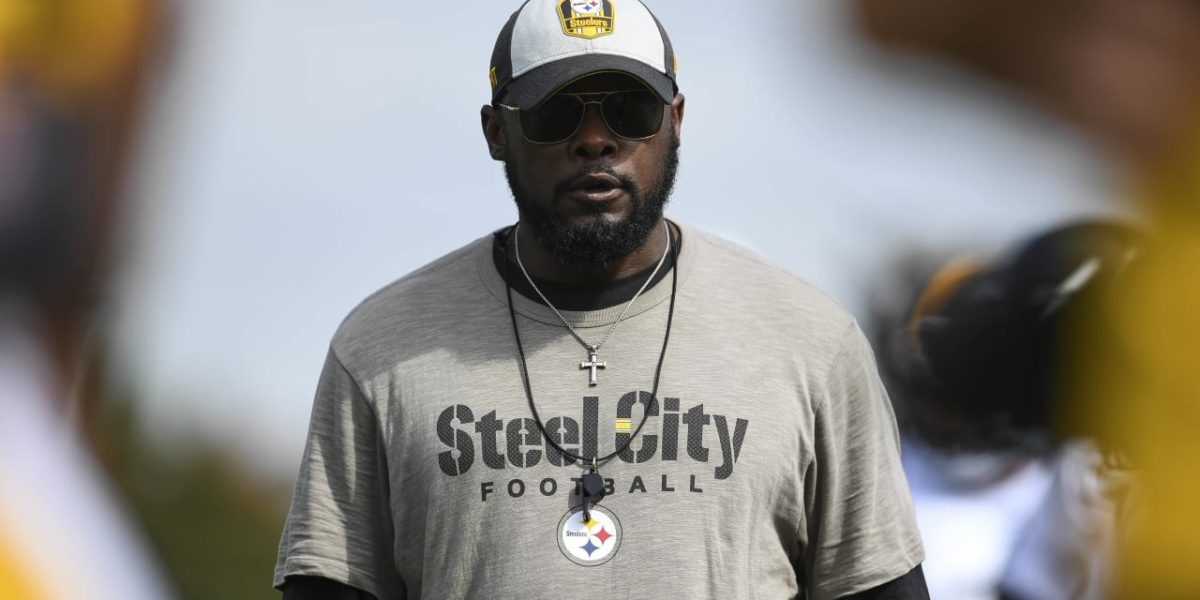 Pittsburgh Steelers head coach Mike Tomlin