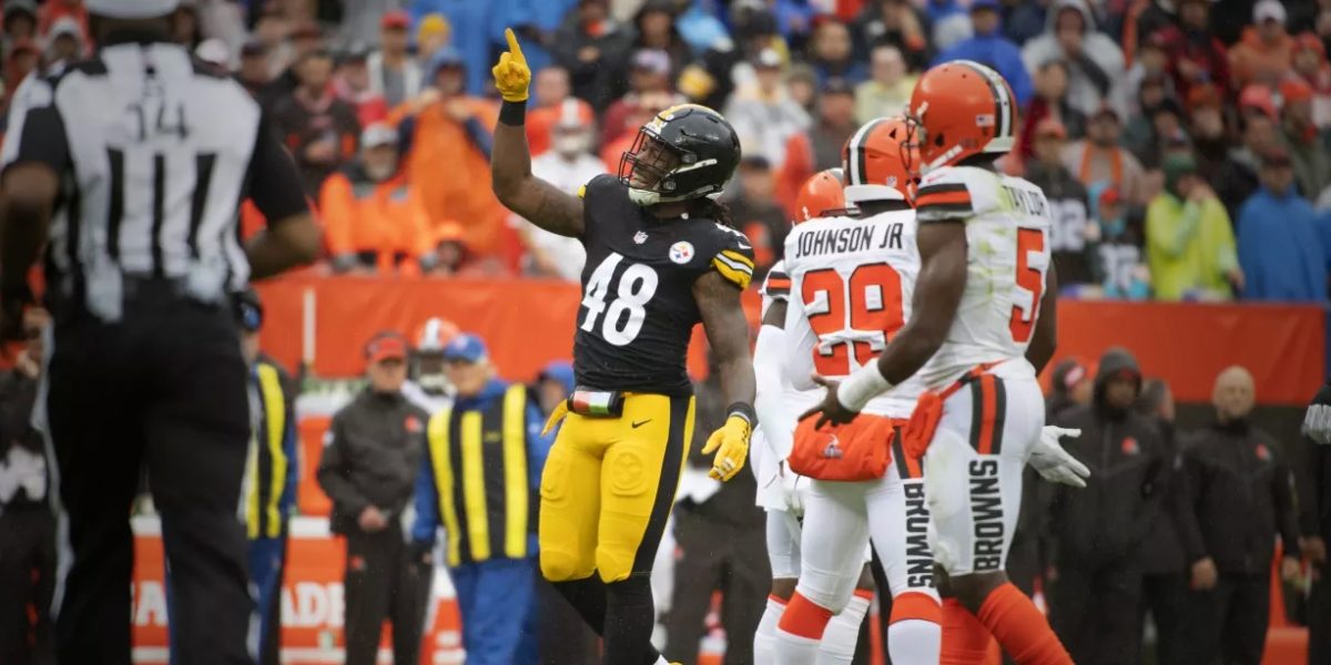 Steelers outside linebacker Bud Dupree celebrates a sack against the Cleveland Browns in Week 1 of the 2018 NFL regular season