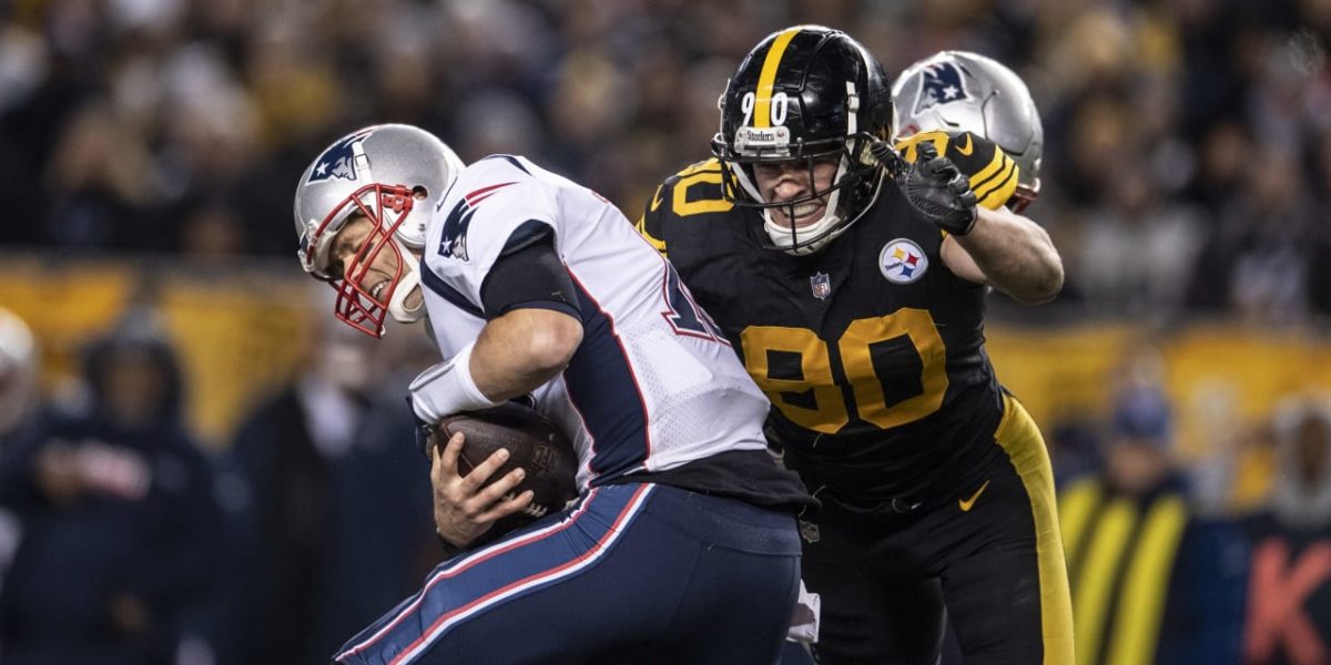 Pittsburgh Steelers linebacker T.J. Watt reacts after sacking Jeff Driskel of the Cincinnati Bengals in Week 17 of the 2018 NFL regular season