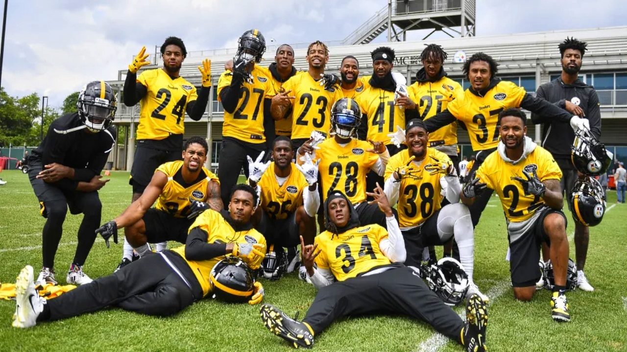 Pittsburgh Steelers defensive backs at mini camp in June 2019