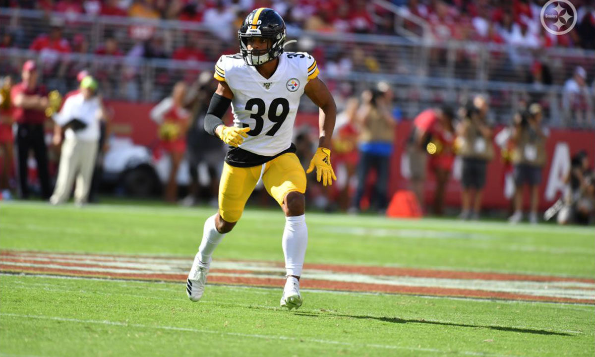 Pittsburgh Steelers safety Minkah Fitzpatrick (39) celebrates an interception against the San Francisco 49ers