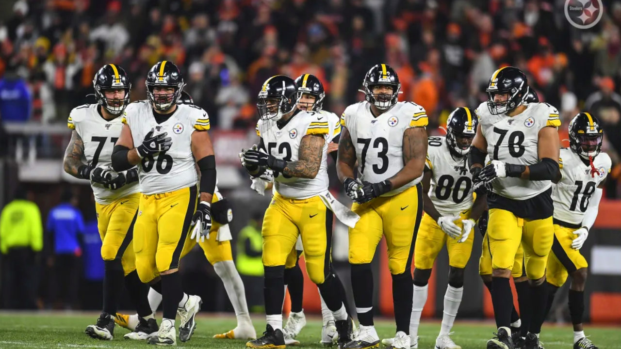 The Pittsburgh Steelers offense lines up to run a play against the Cleveland Browns in Week 11 of the 2019 NFL regular season
