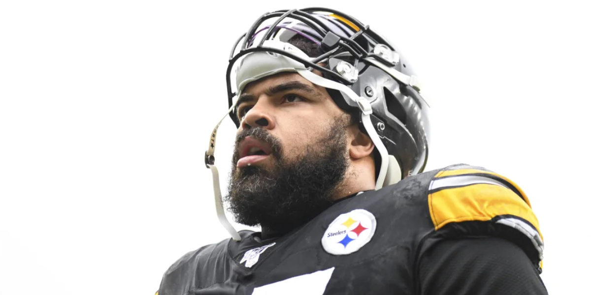 Cameron Heyward of the Pittsburgh Steelers before a 2019 NFL regular season game