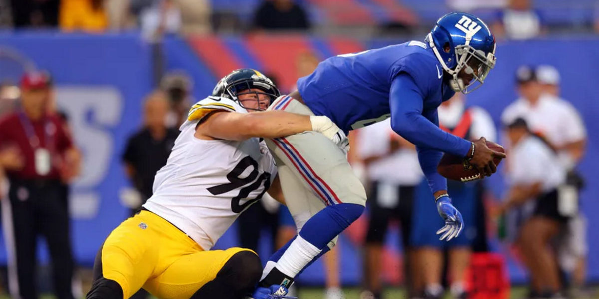 Pittsburgh Steelers linebacker T.J. Watt makes a sack against the New York Giants (USA Today)