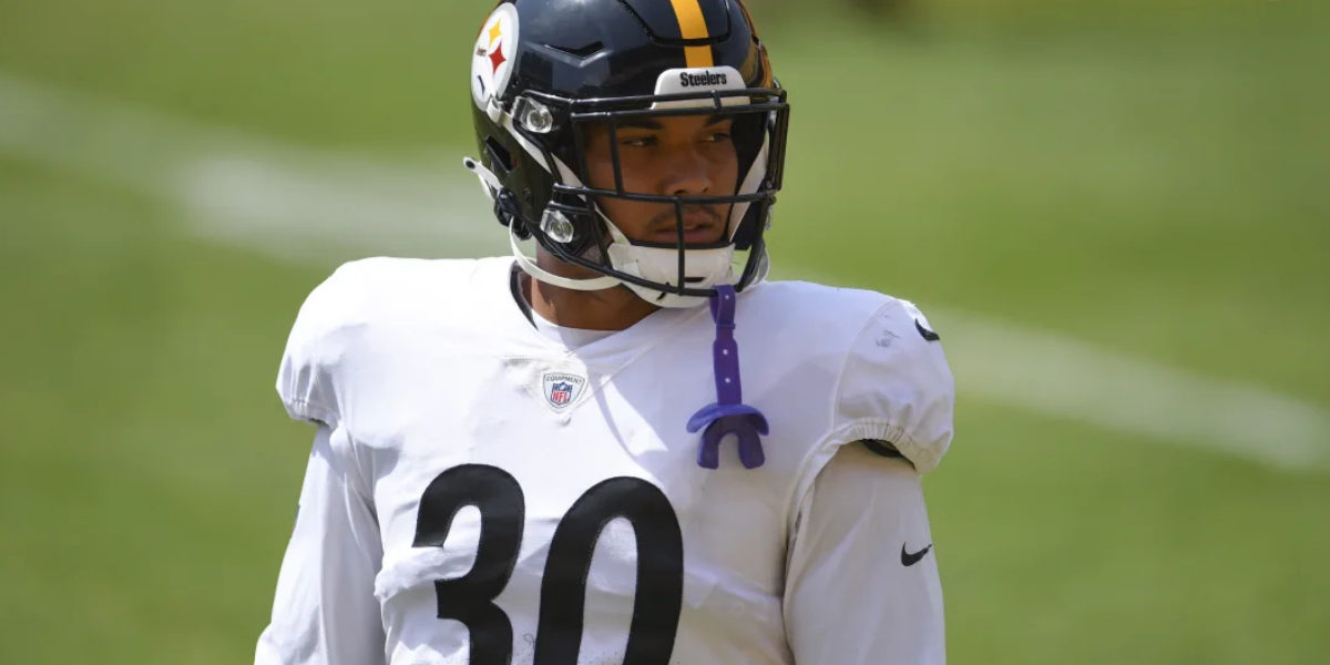 Pittsburgh Steelers running back James Conner prepares for the 2020 season at training camp