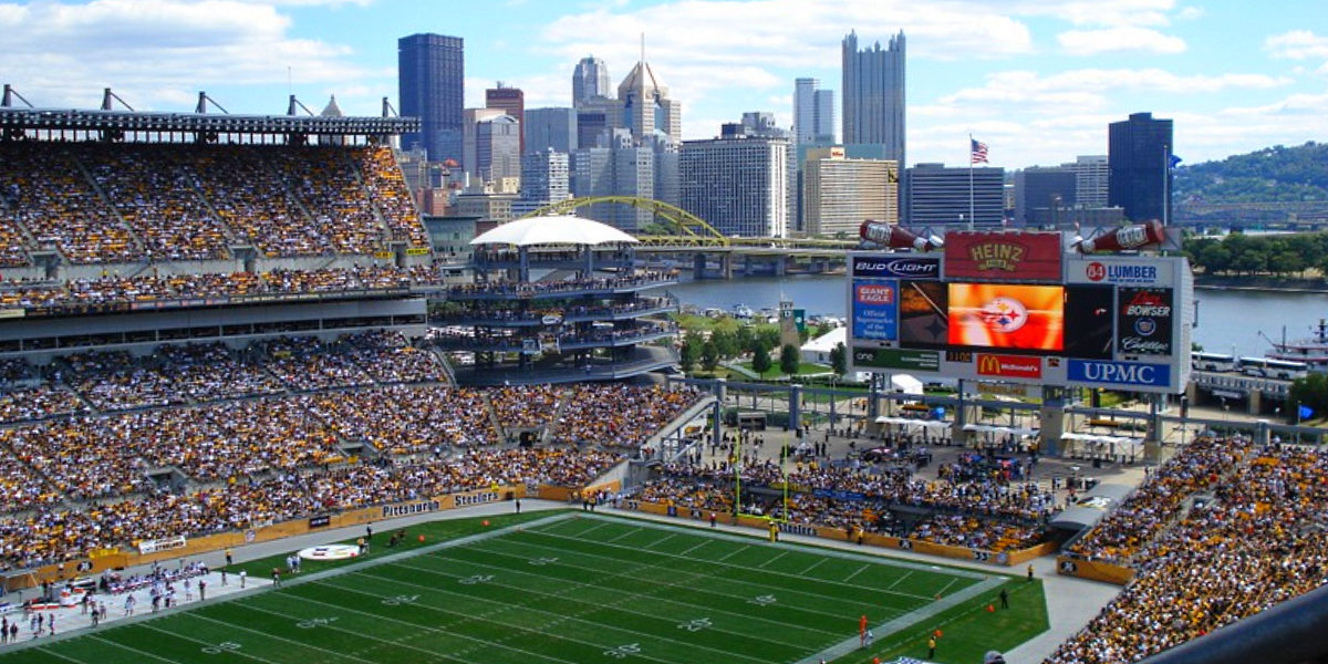 Heinz Field in Pittsburgh, Pennsylvania (wikicommons/cclosky)