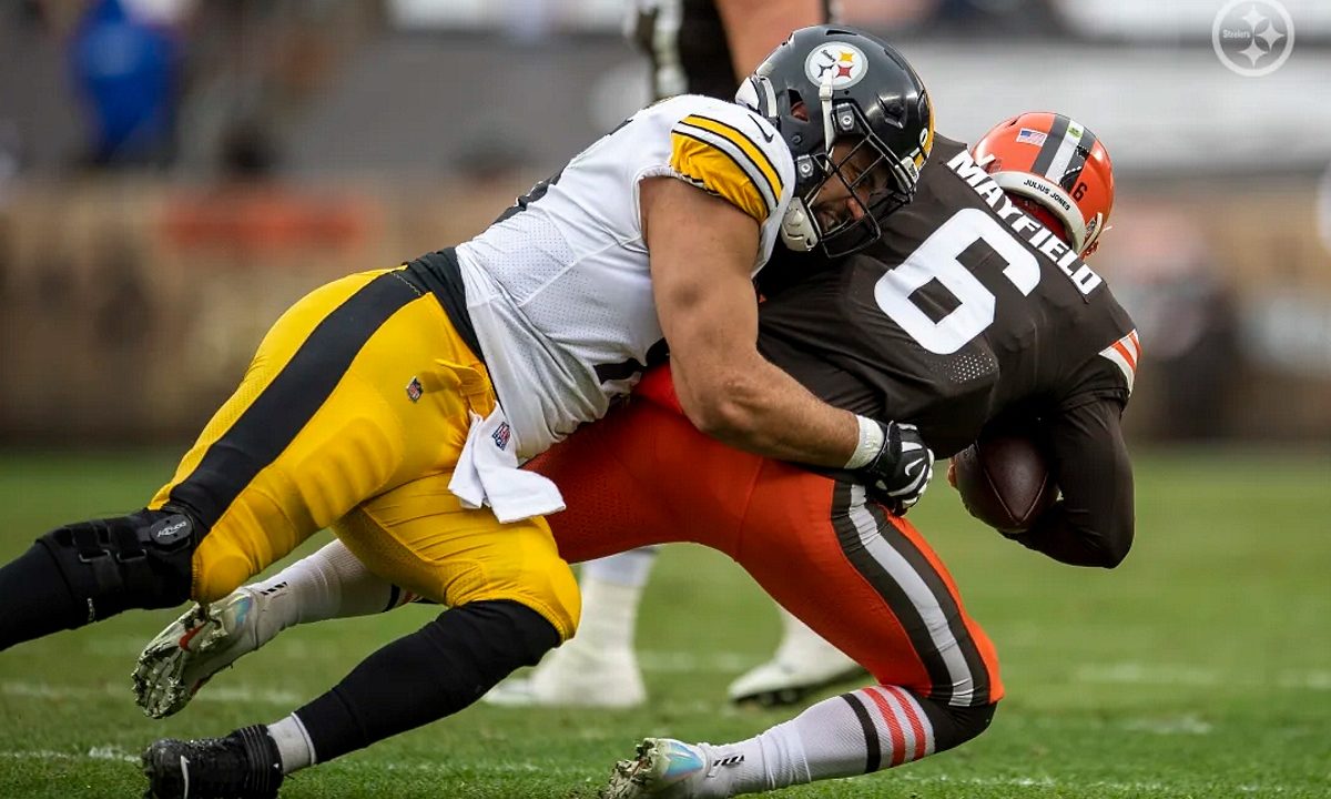 Pittsburgh Steelers nose tackle Chris Wormley sacks Baker Mayfield of the Cleveland Browns