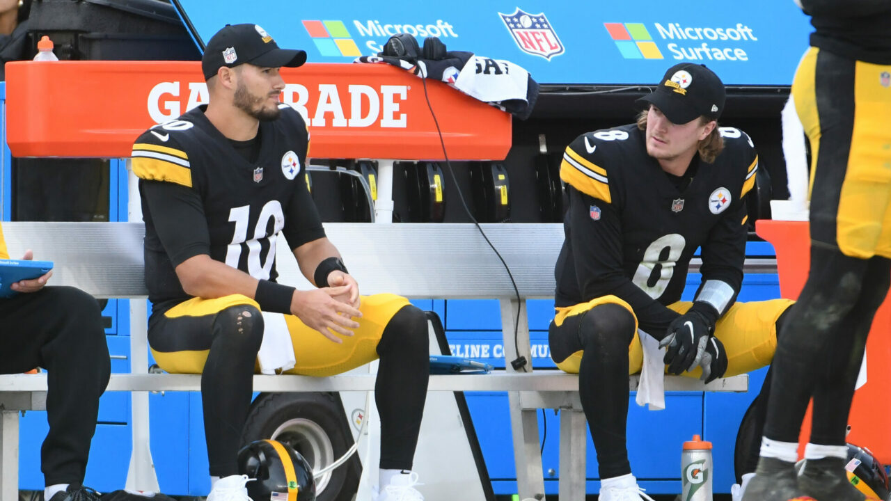 Pittsburgh Steelers QBs Mitchell Trubisky & Kenny Pickett