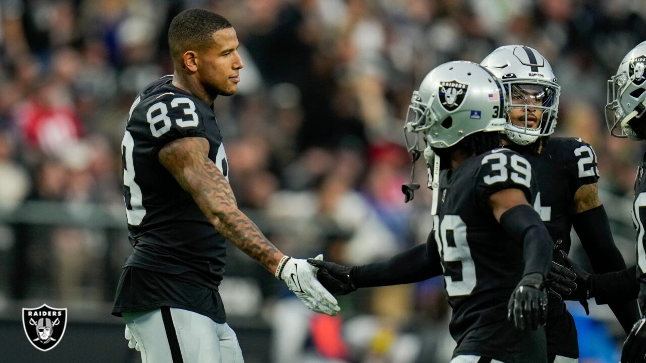 Darren Waller (83) Las Vegas Raiders