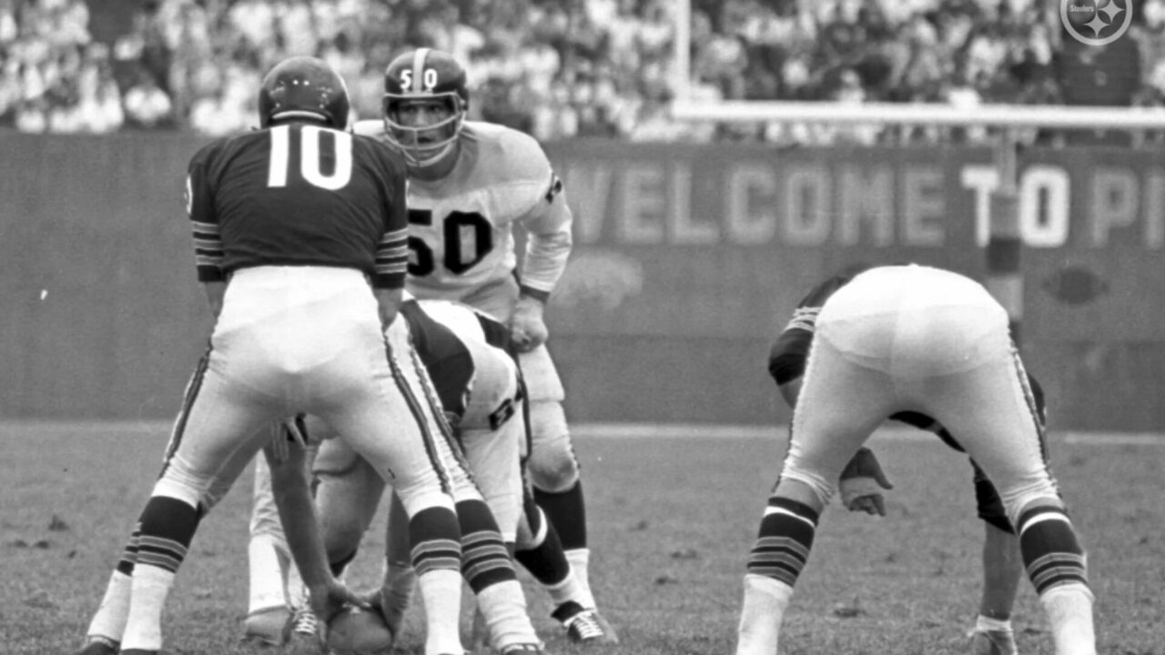 Bill Saul (50) of the Pittsburgh Steelers