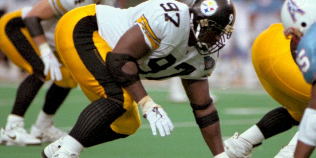 Ray Seals of the Pittsburgh Steelers