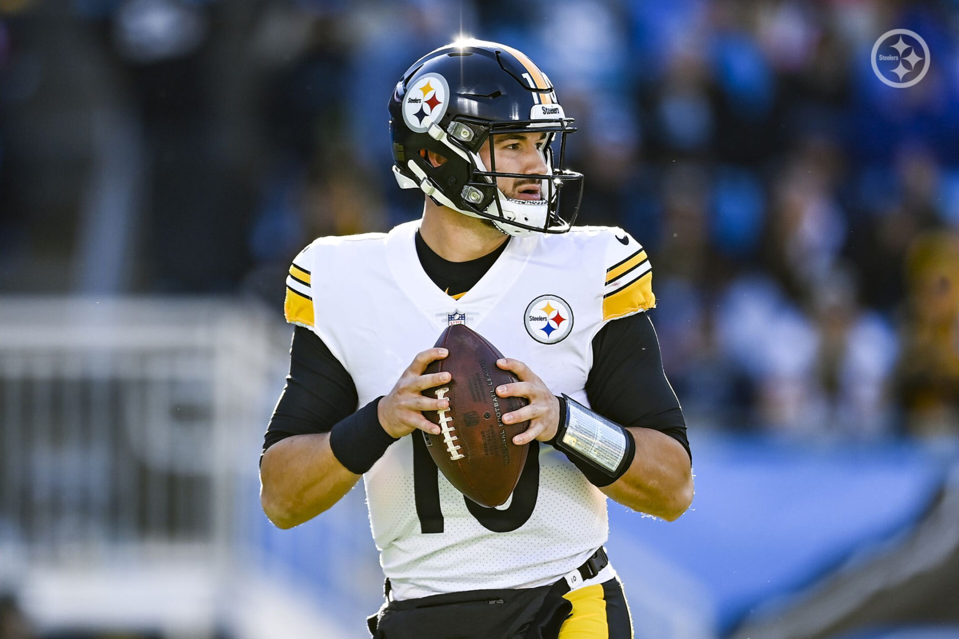 4 Reasons why it makes sense for the Steelers to keep Mitch Trubisky -  Steel City Underground