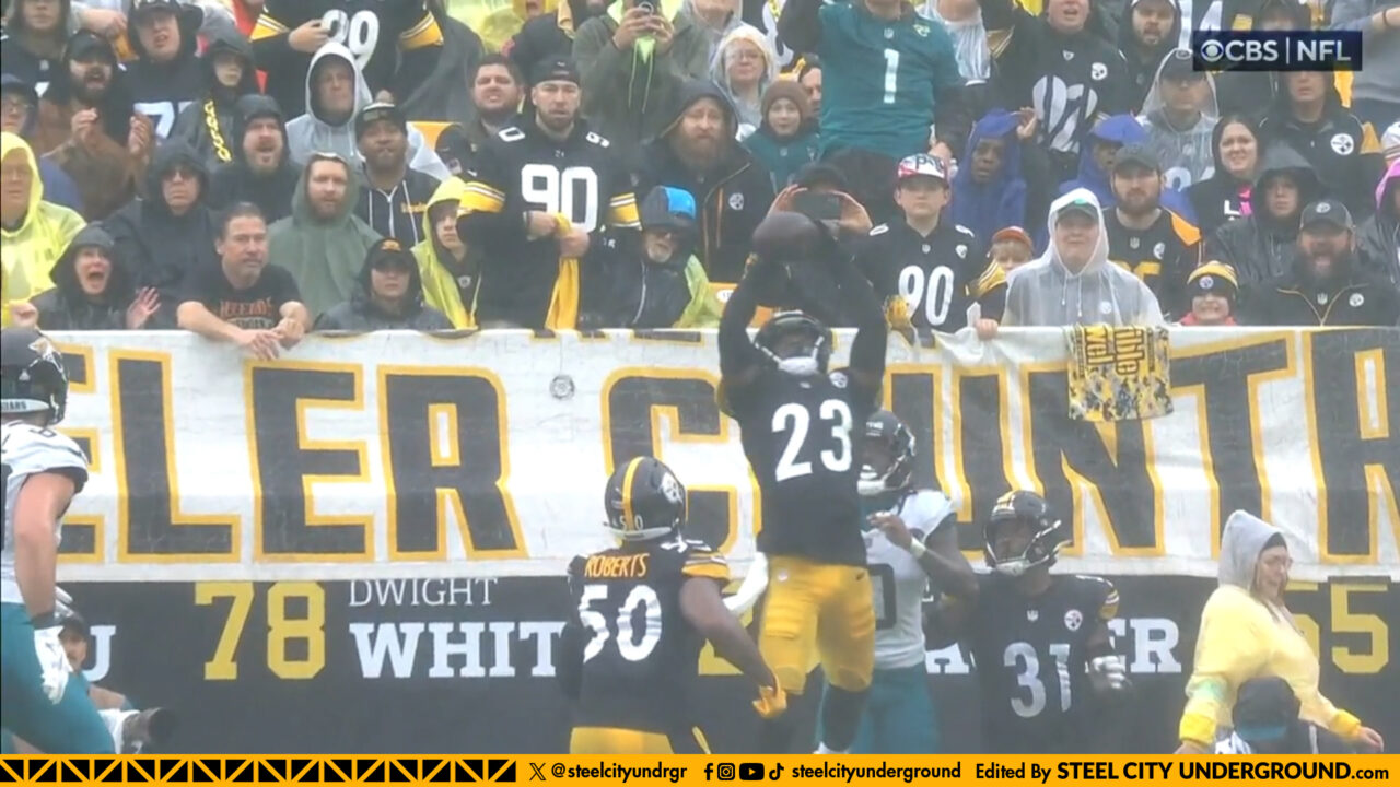 Watch: Kazee intercepts Lawrence for Steelers takeaway