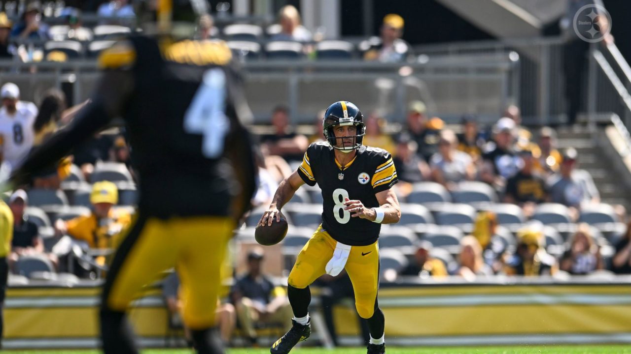 Aaron Rodgers of the Pittsburgh Steelers prepares to pass to D.K. Metcalf