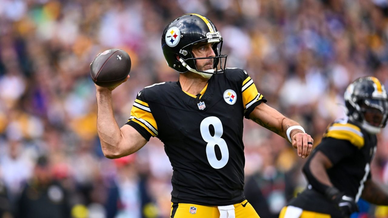 Pittsburgh Steelers QB Aaron Rodgers