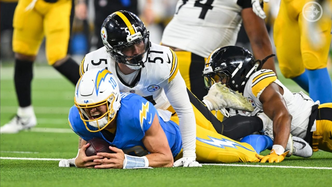 Nick Herbig (51) of the Pittsburgh Steelers