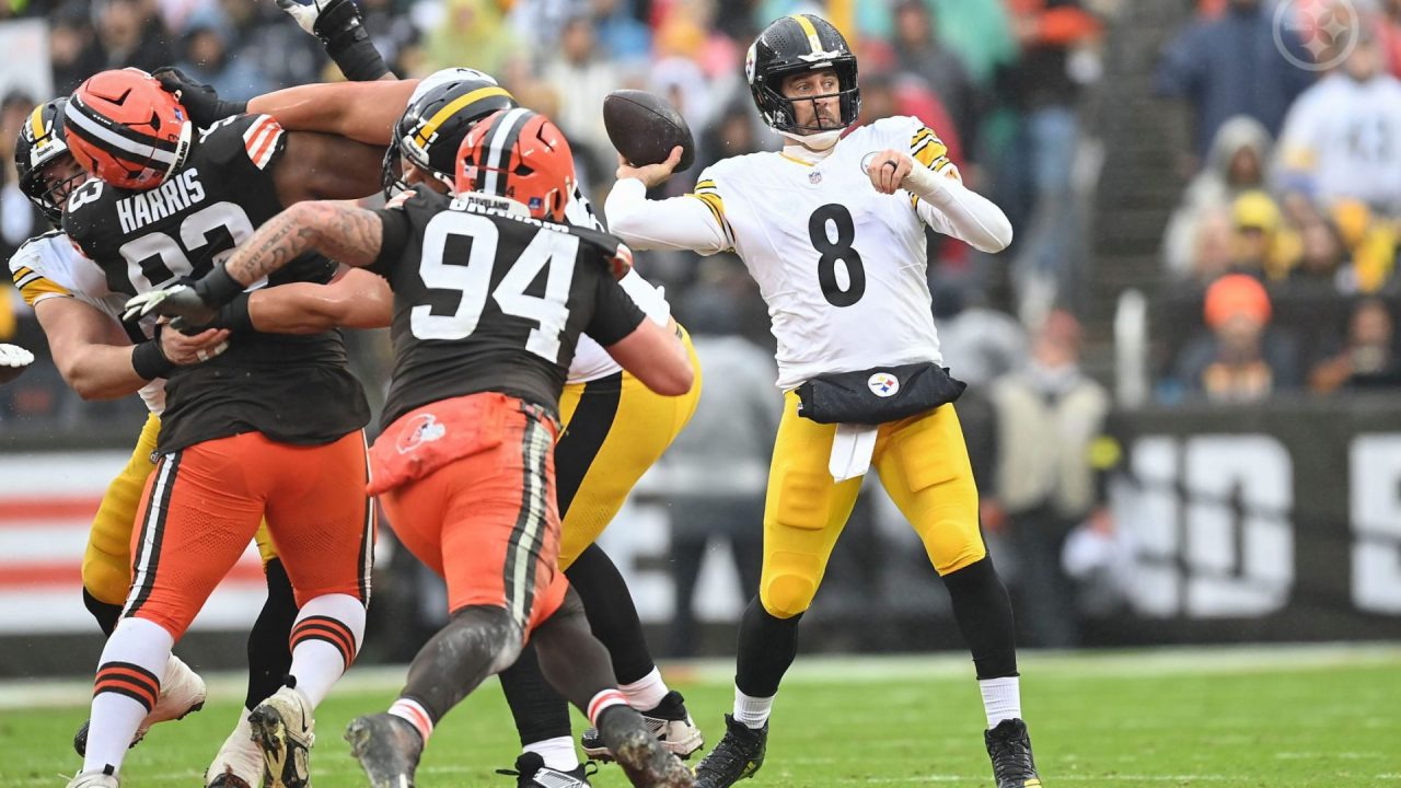 Pittsburgh Steelers QB Aaron Rodgers