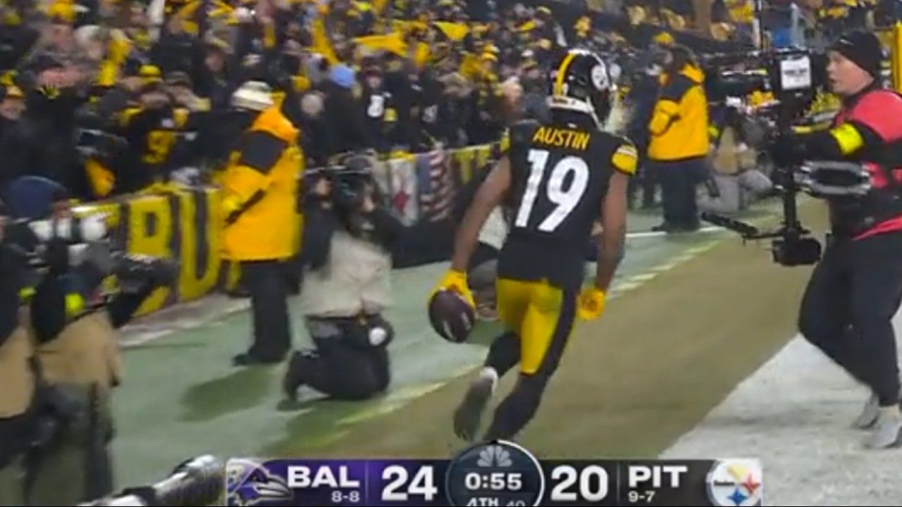 Pittsburgh Steelers WR Calvin Austin III