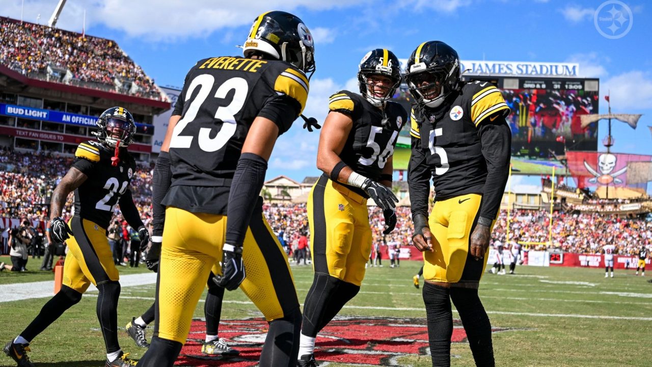 Pittsburgh Steelers CB Daylen Everette
